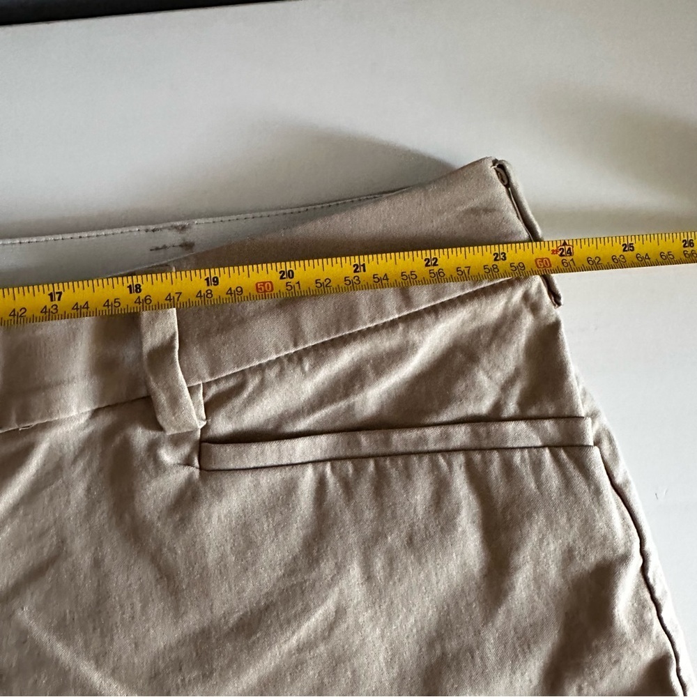 Lane Bryant Womens Flat Front Dress Pants Plus Size 26 Light Beige Pockets - Picture 9 of 12